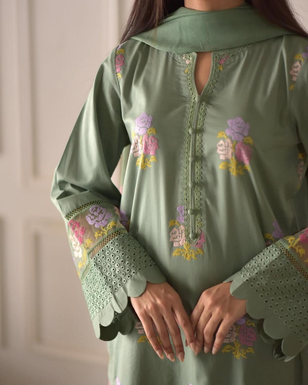 Blossom Emb 3pc