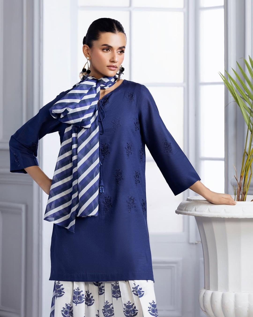 Blue Bloom Emb 3pc