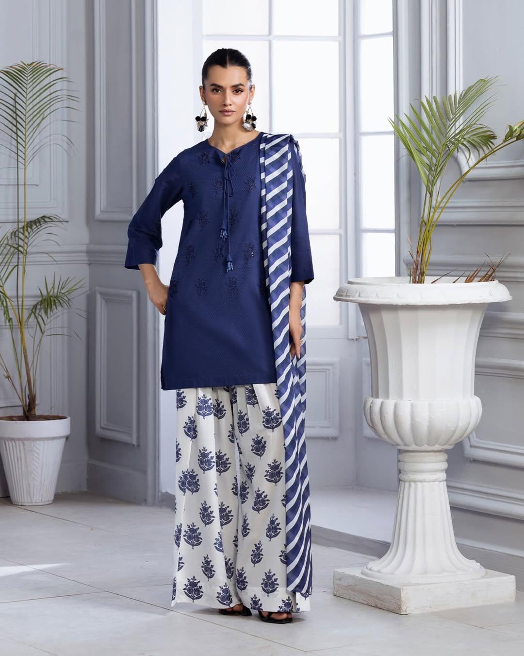 Blue Bloom Emb 3pc