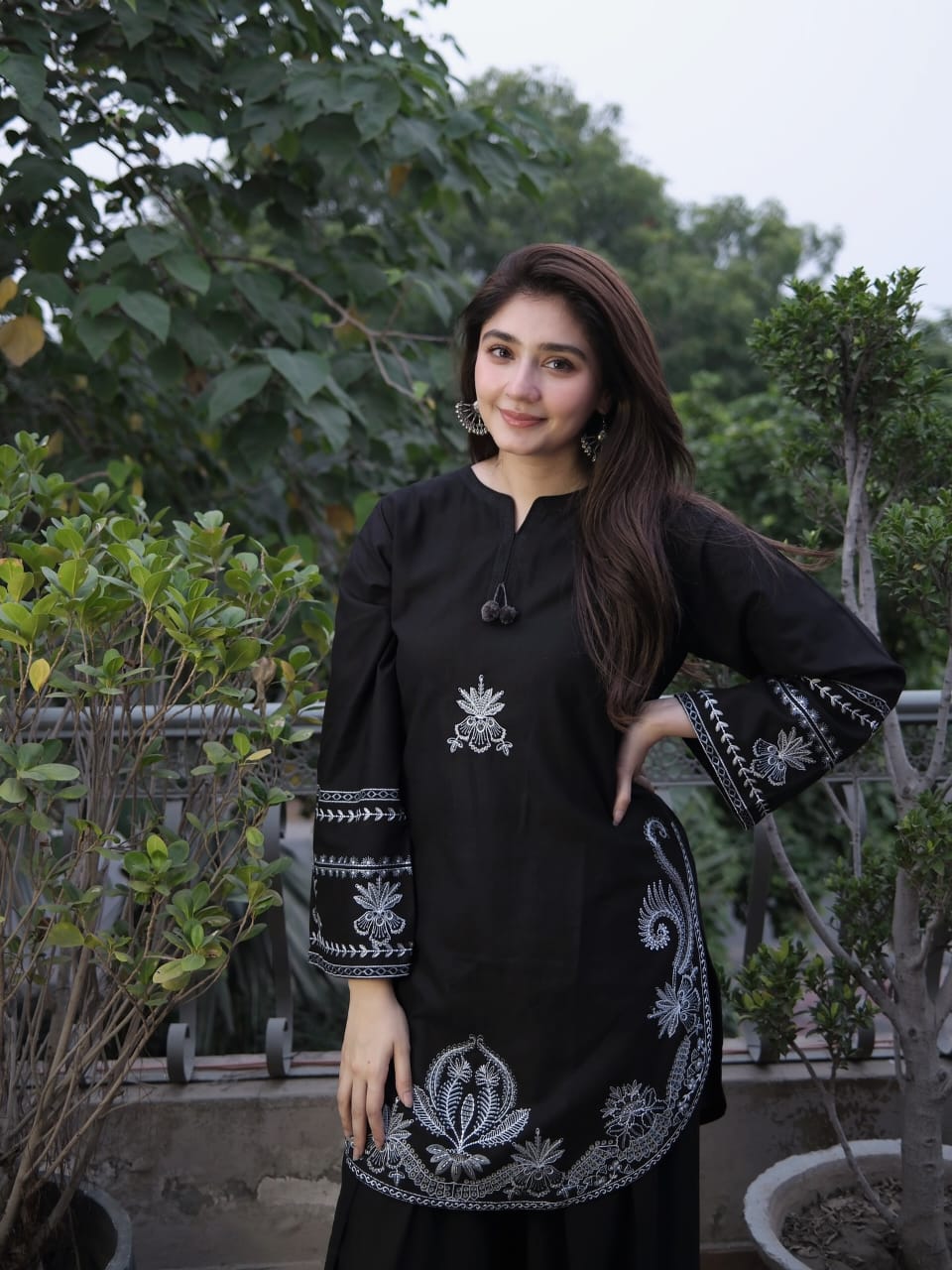Sanwal Emb 2pc