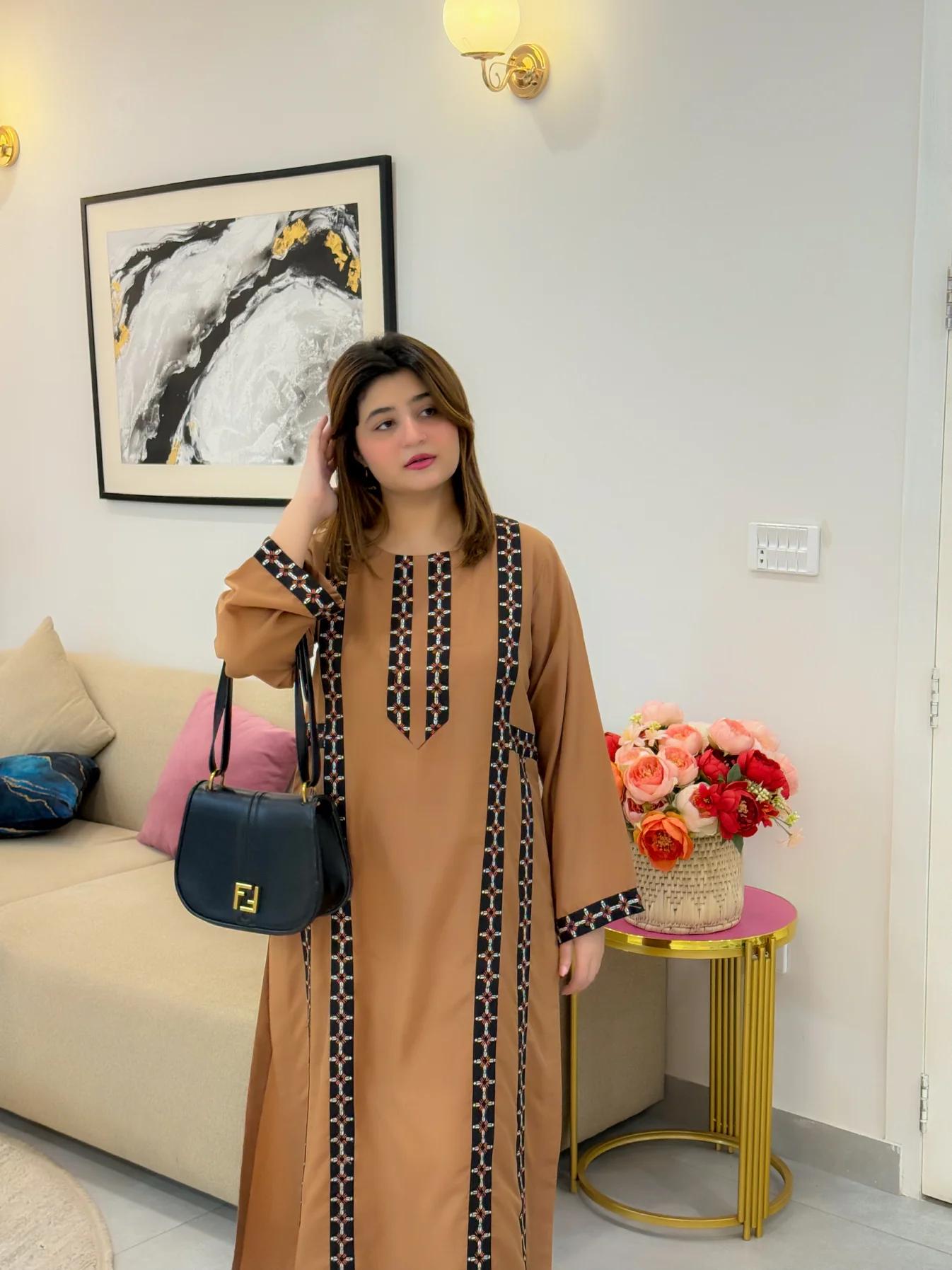 Zainab Emb 2pc