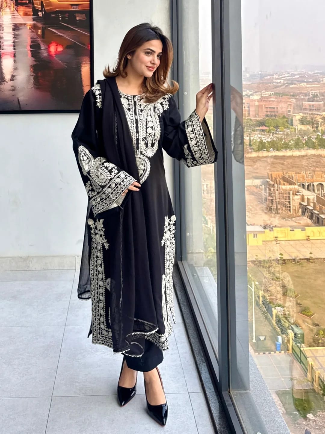 Tania Emb Black 3pc